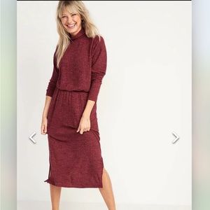 Old Navy Long-Sleeve Mock-Neck Waist-Defined Midi Sweater Dress xs washed red